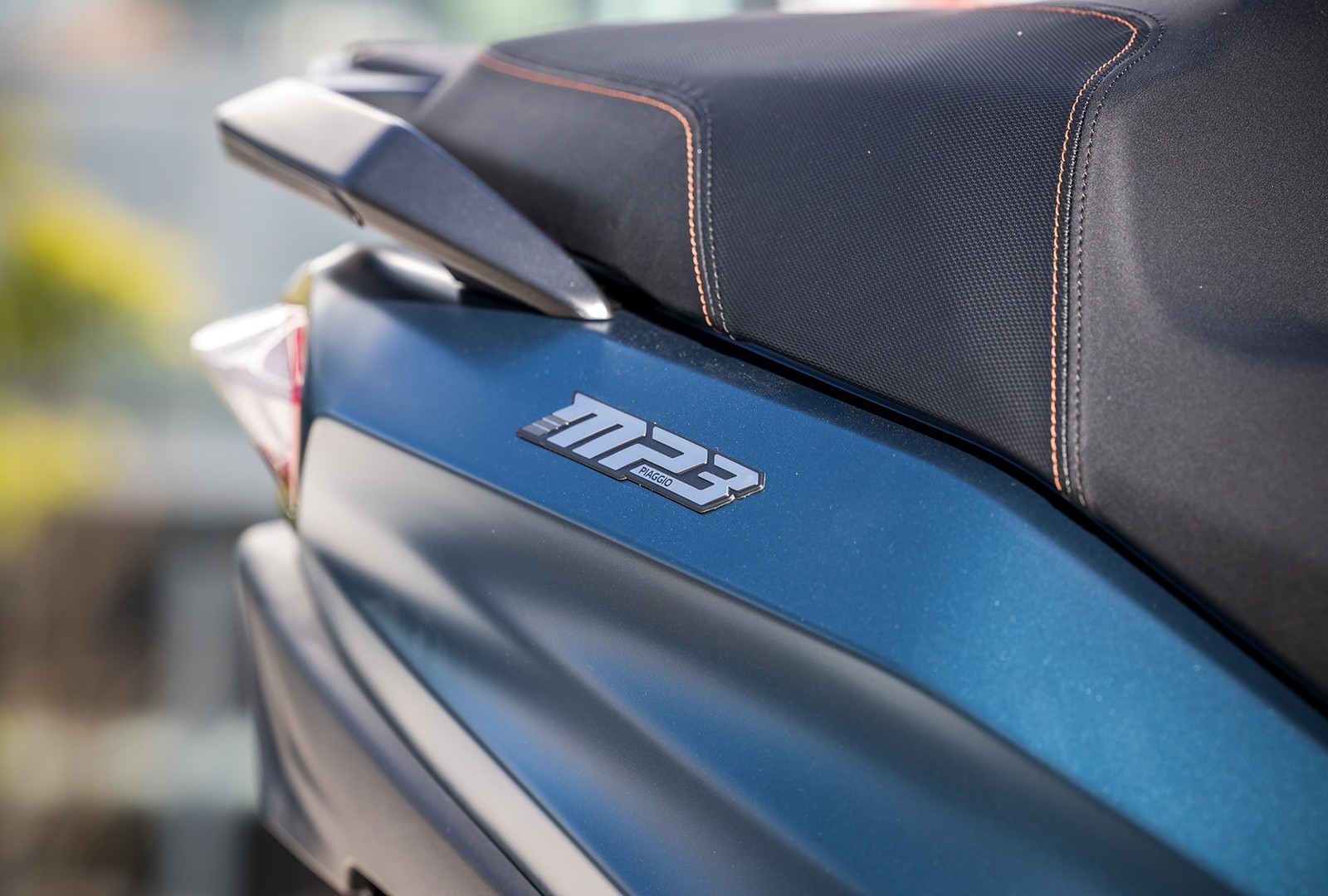 Piaggio MP3 530 hpe Exclusive: le foto