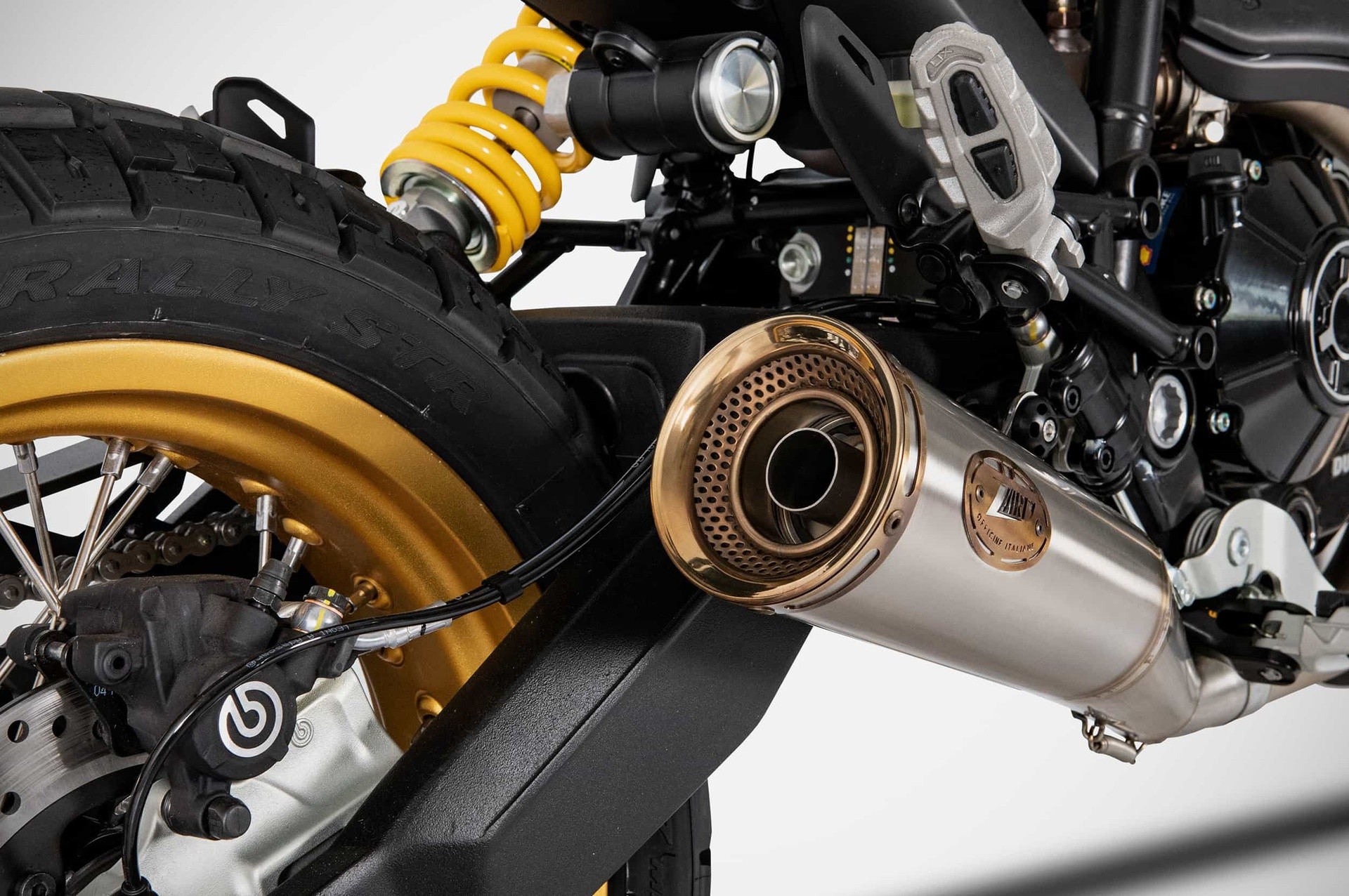 Ducati Scrambler Desert Sled, silenziatore Zuma by Zard: foto