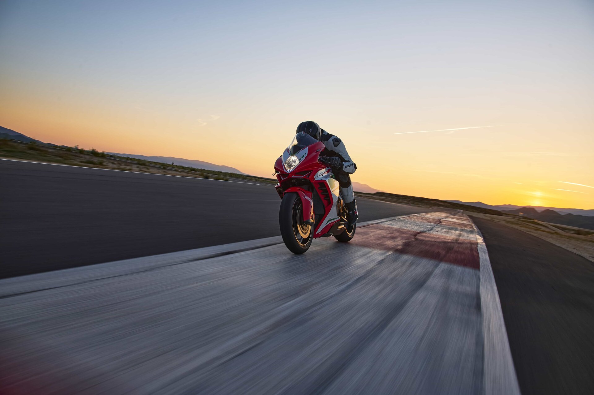 MV Agusta, gamma RC 2022: F3, Dragster e Turismo Veloce