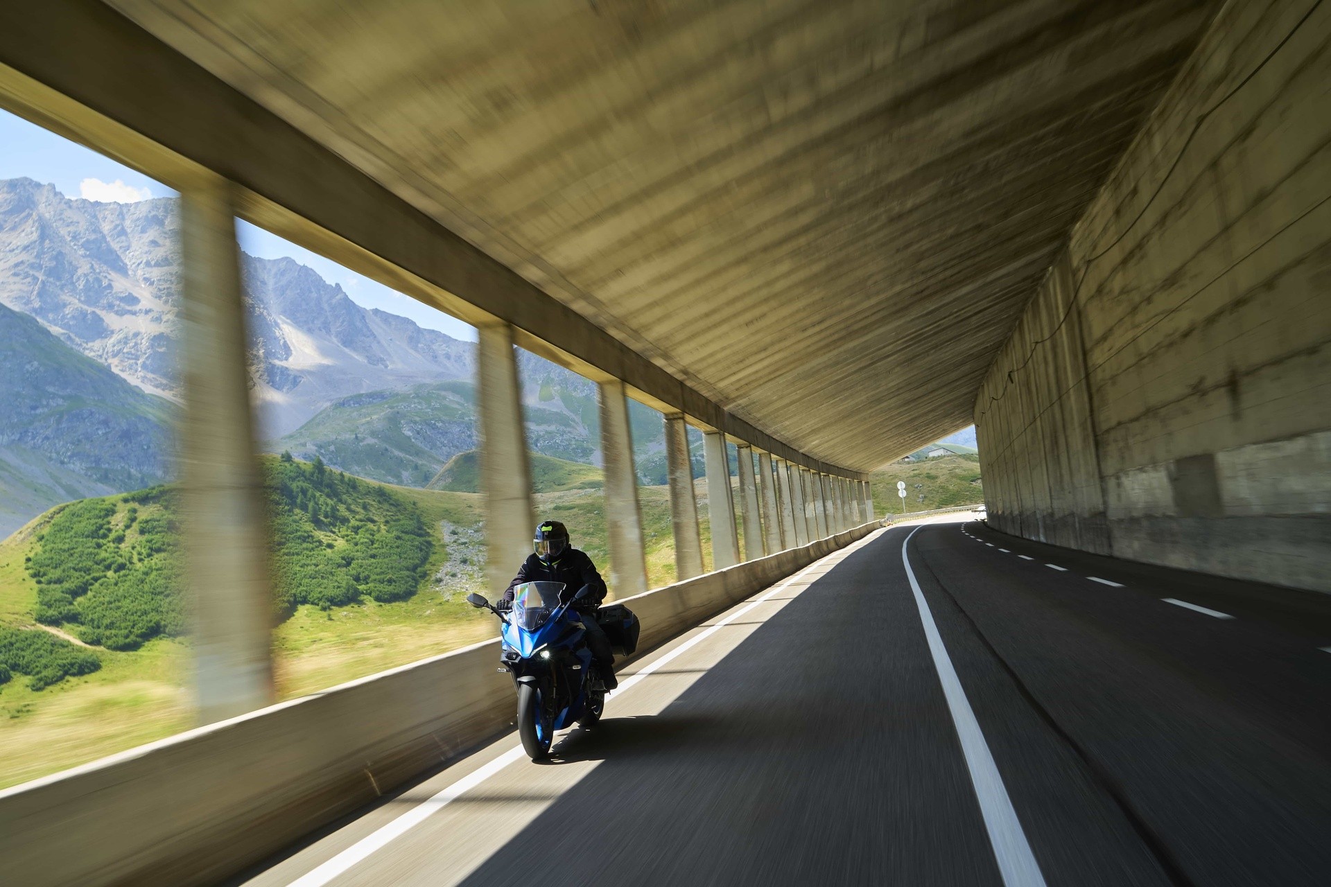 suzuki-Suzuki-gsx-s1000gt-experience-2022