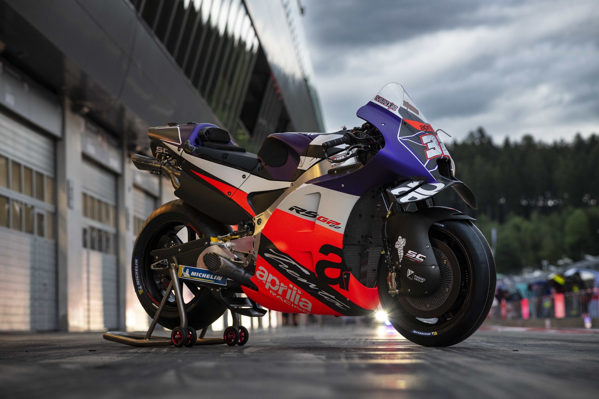 aprilia-rsgp-savadori-motogp-austria-30-anni-motomondiale