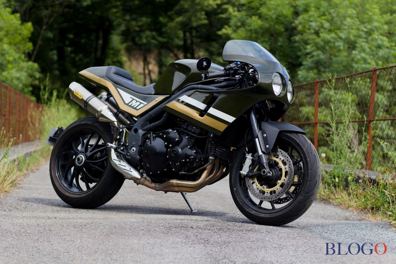 Triumph Speed Triple “RC30” by Tumulte
