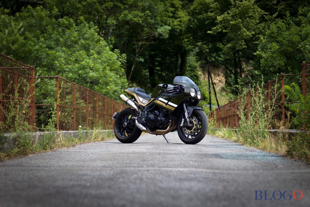 Triumph Speed Triple “RC30” by Tumulte