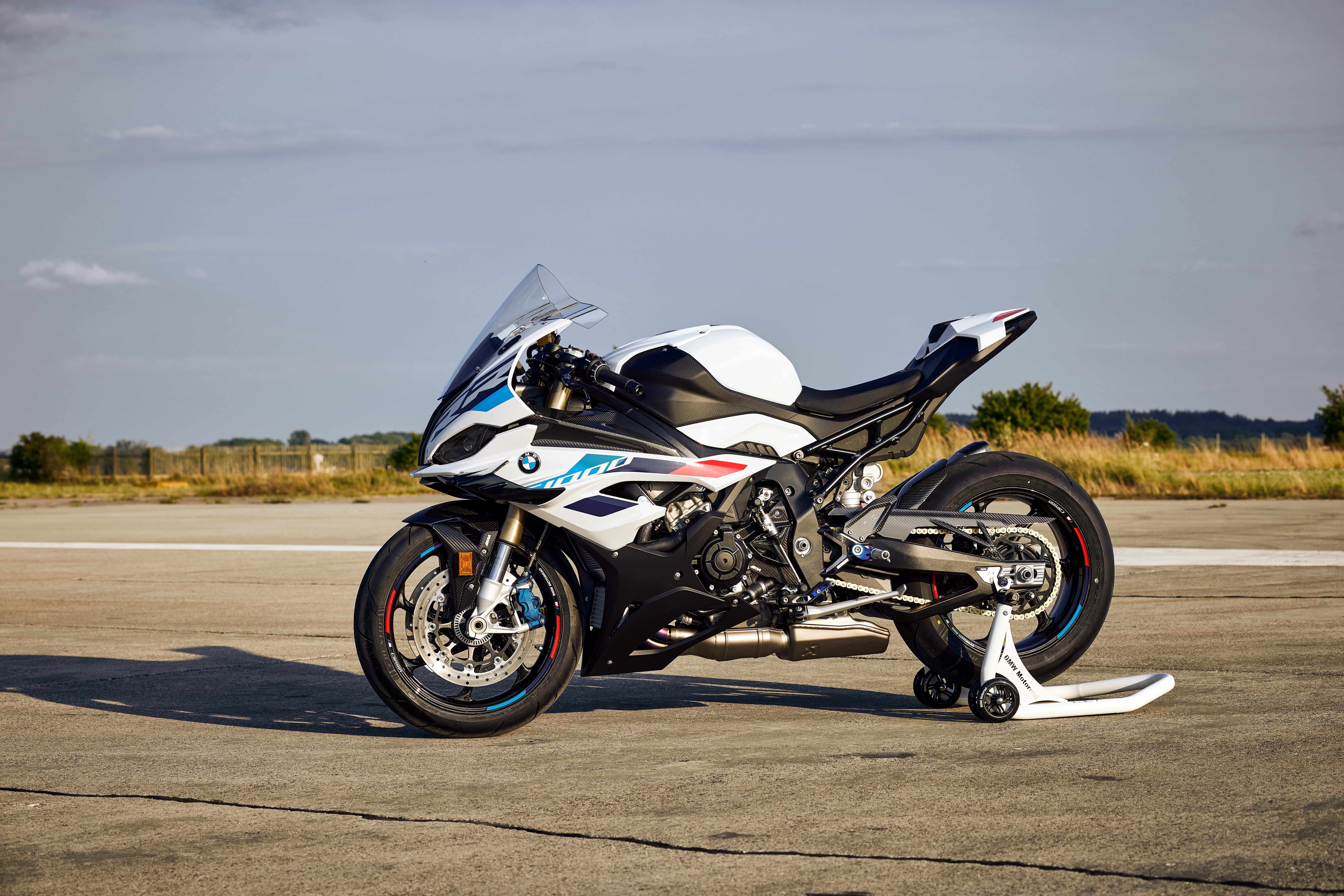 BMW S 1000 RR 2023: foto