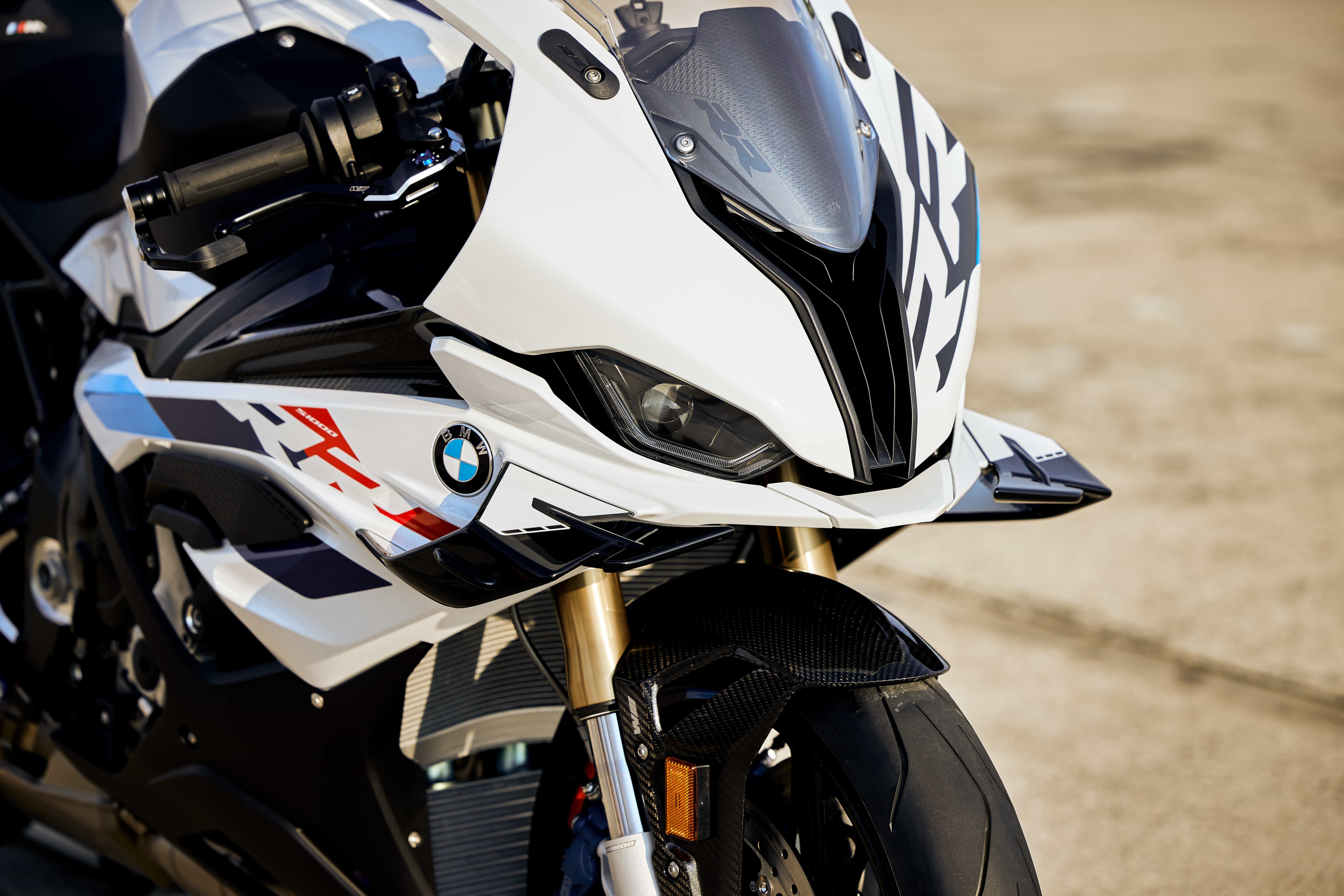 BMW S 1000 RR 2023: foto