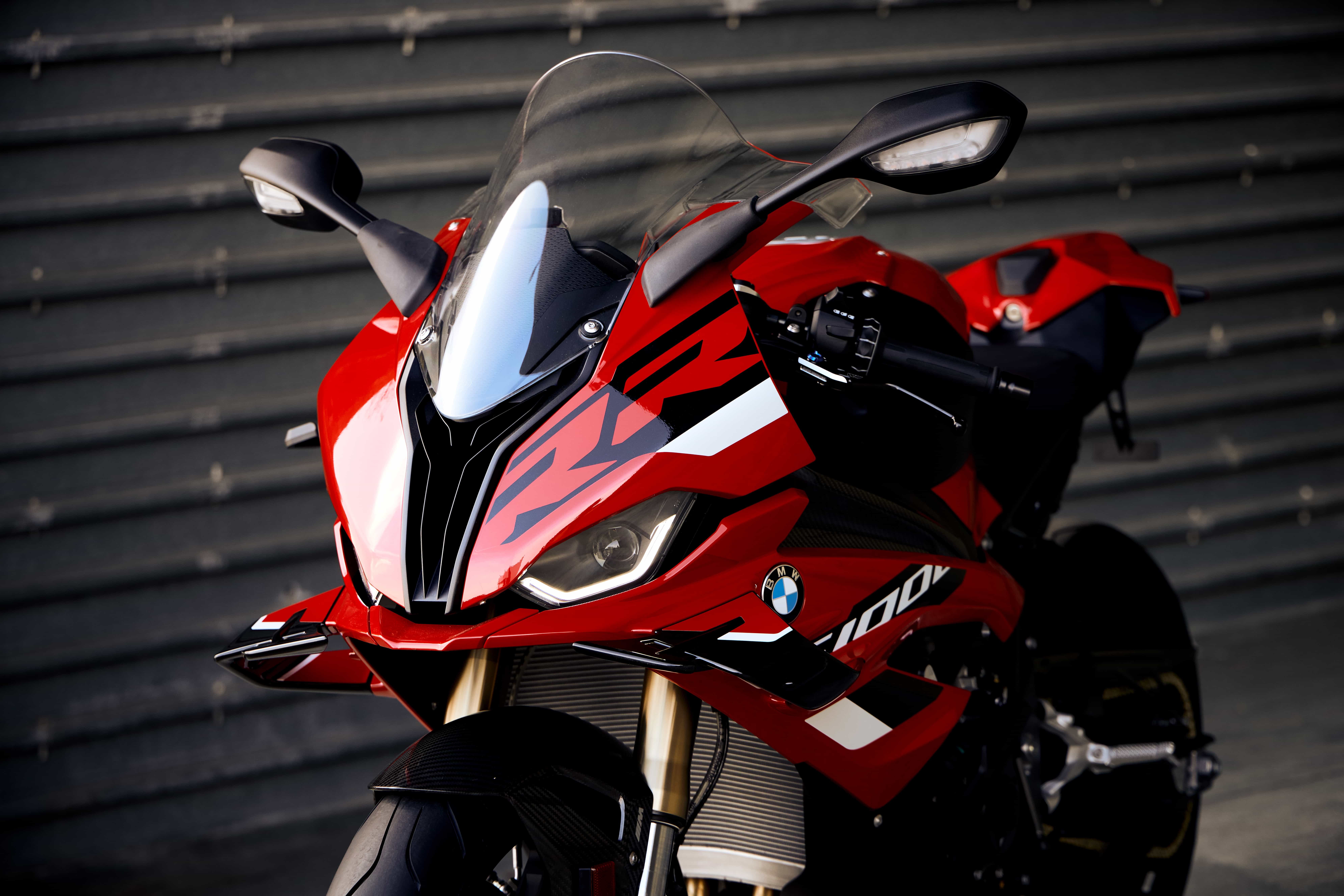 BMW S 1000 RR 2023: foto