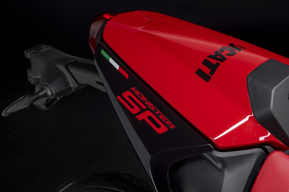 Ducati Monster SP: foto