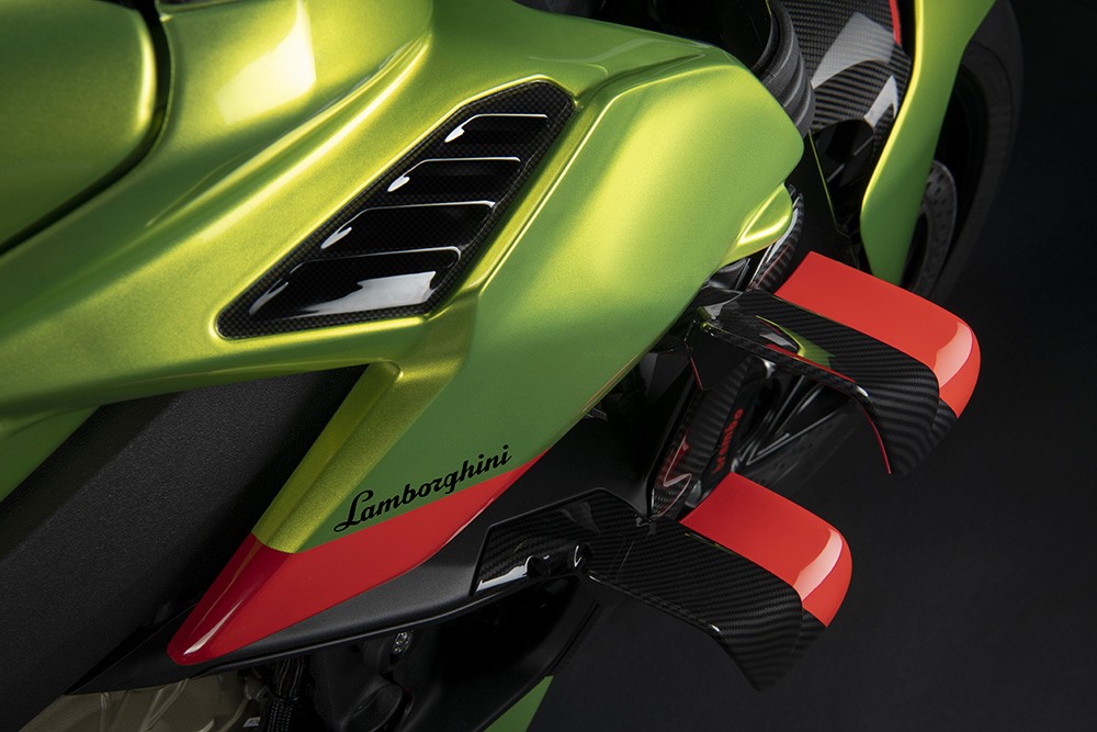 Ducati Streetfighter V4 Lamborghini: le foto