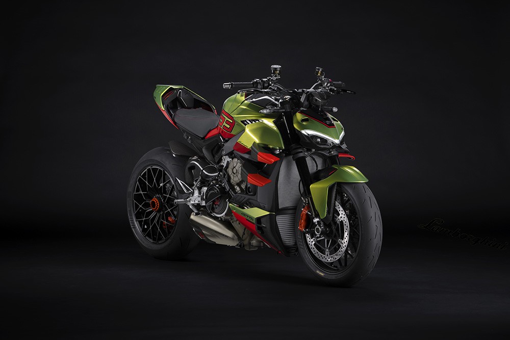 Ducati Streetfighter V4 Lamborghini: foto