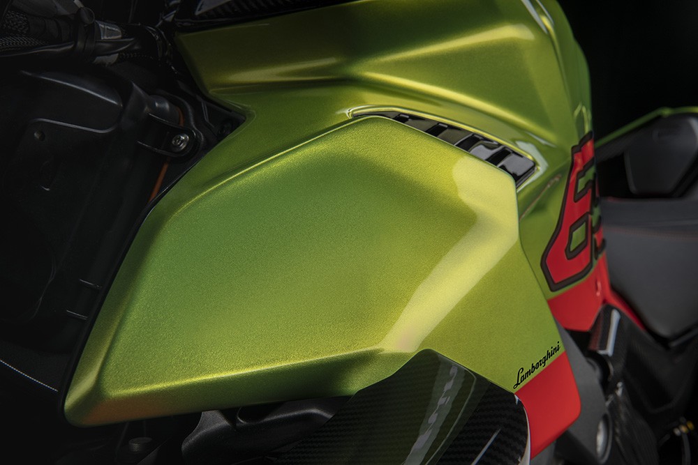 Ducati Streetfighter V4 Lamborghini: le foto