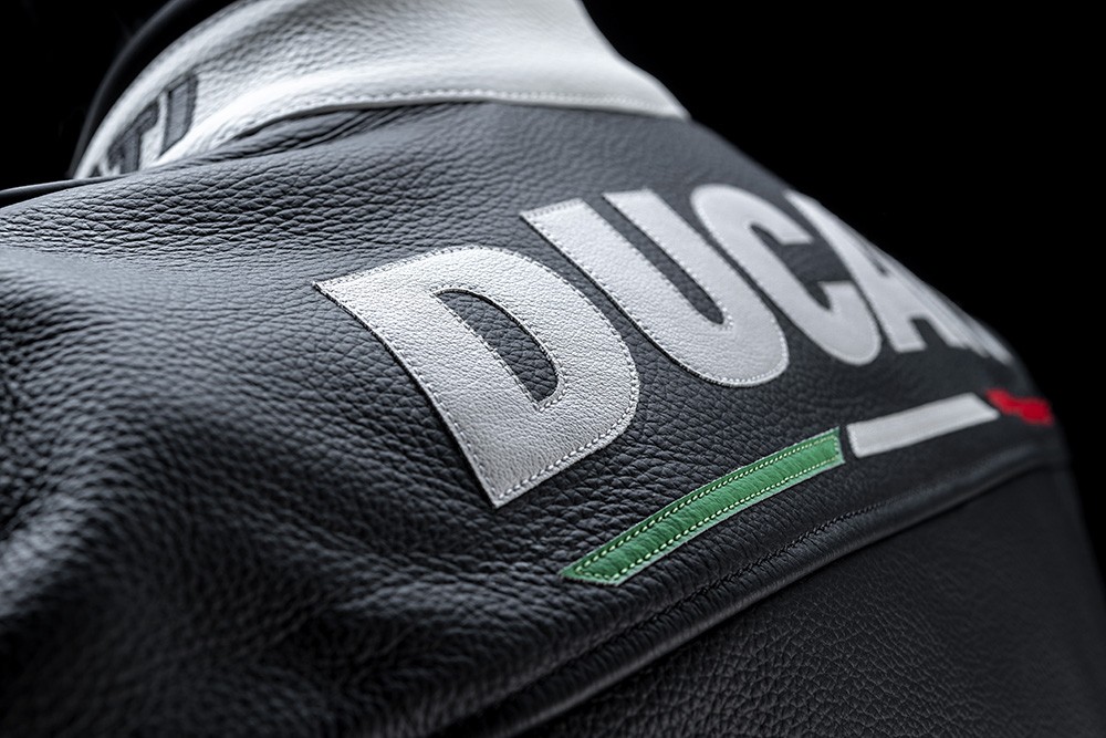 Ducati Streetfighter V4 Lamborghini: le foto