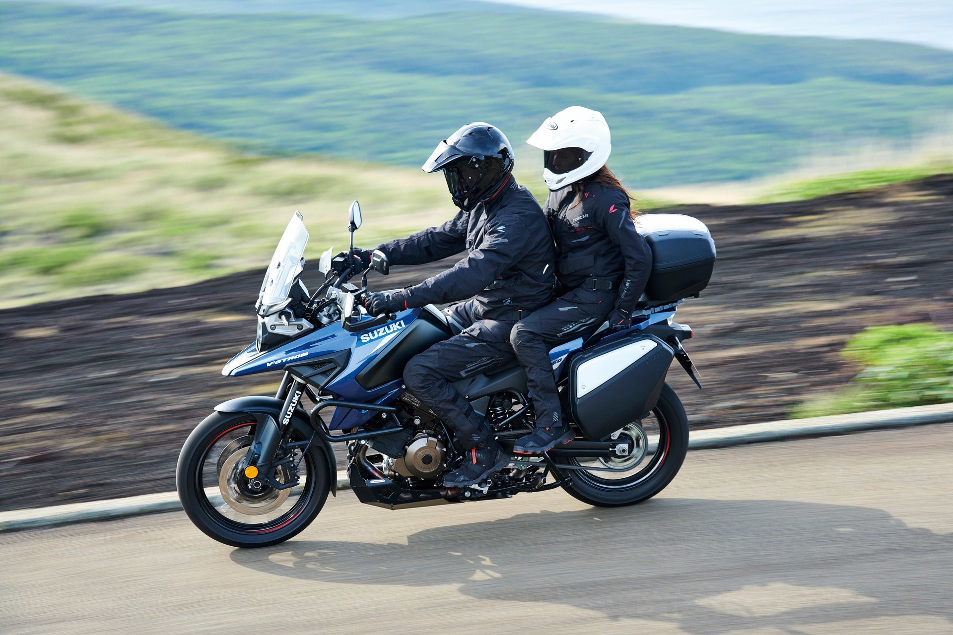 suzuki-v-strom-1050-2023