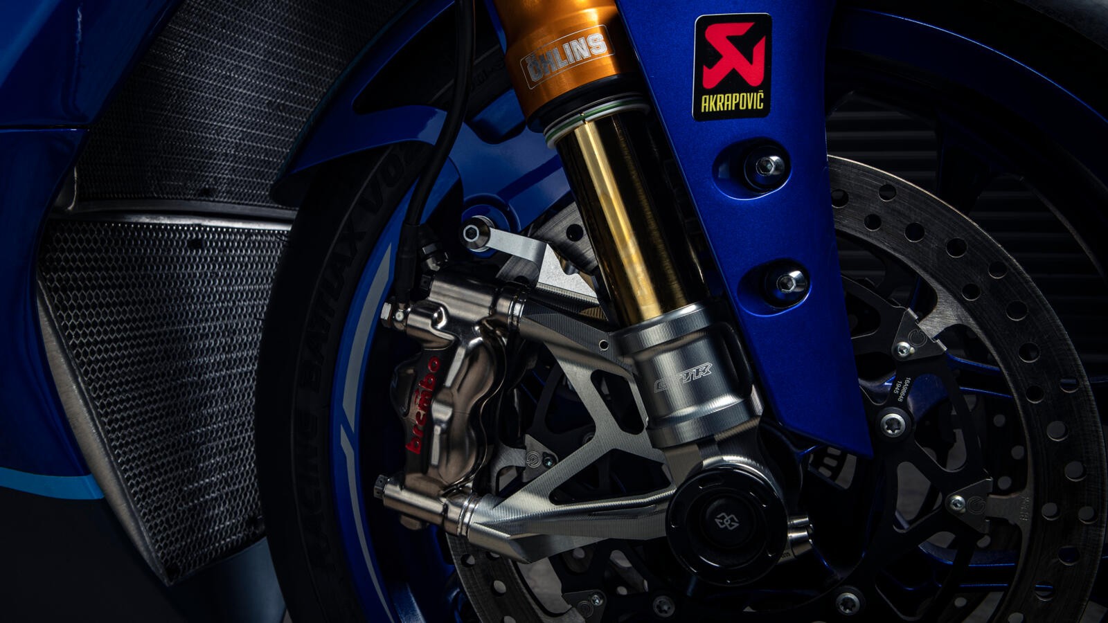 Yamaha R1 GYTR 2023: foto