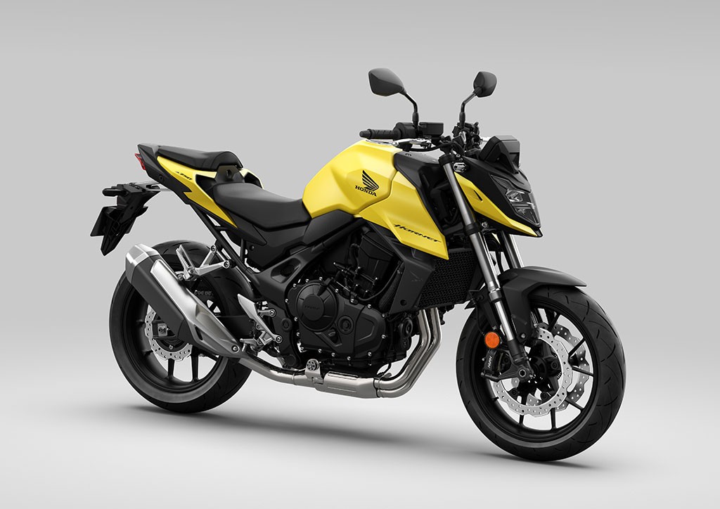 Honda CB750 Hornet 2023: le foto
