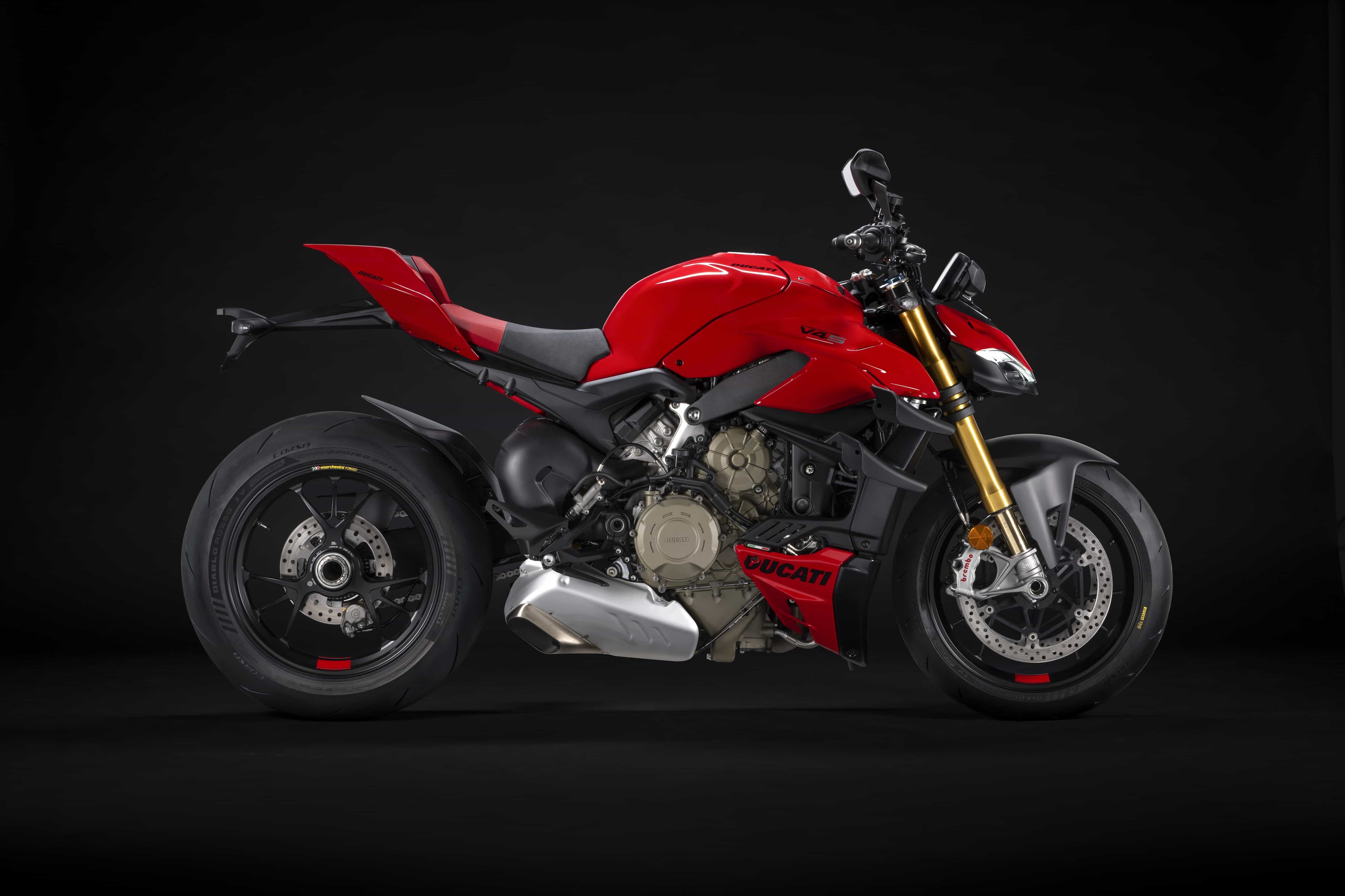 Ducati Streetfighter V4 2023: foto