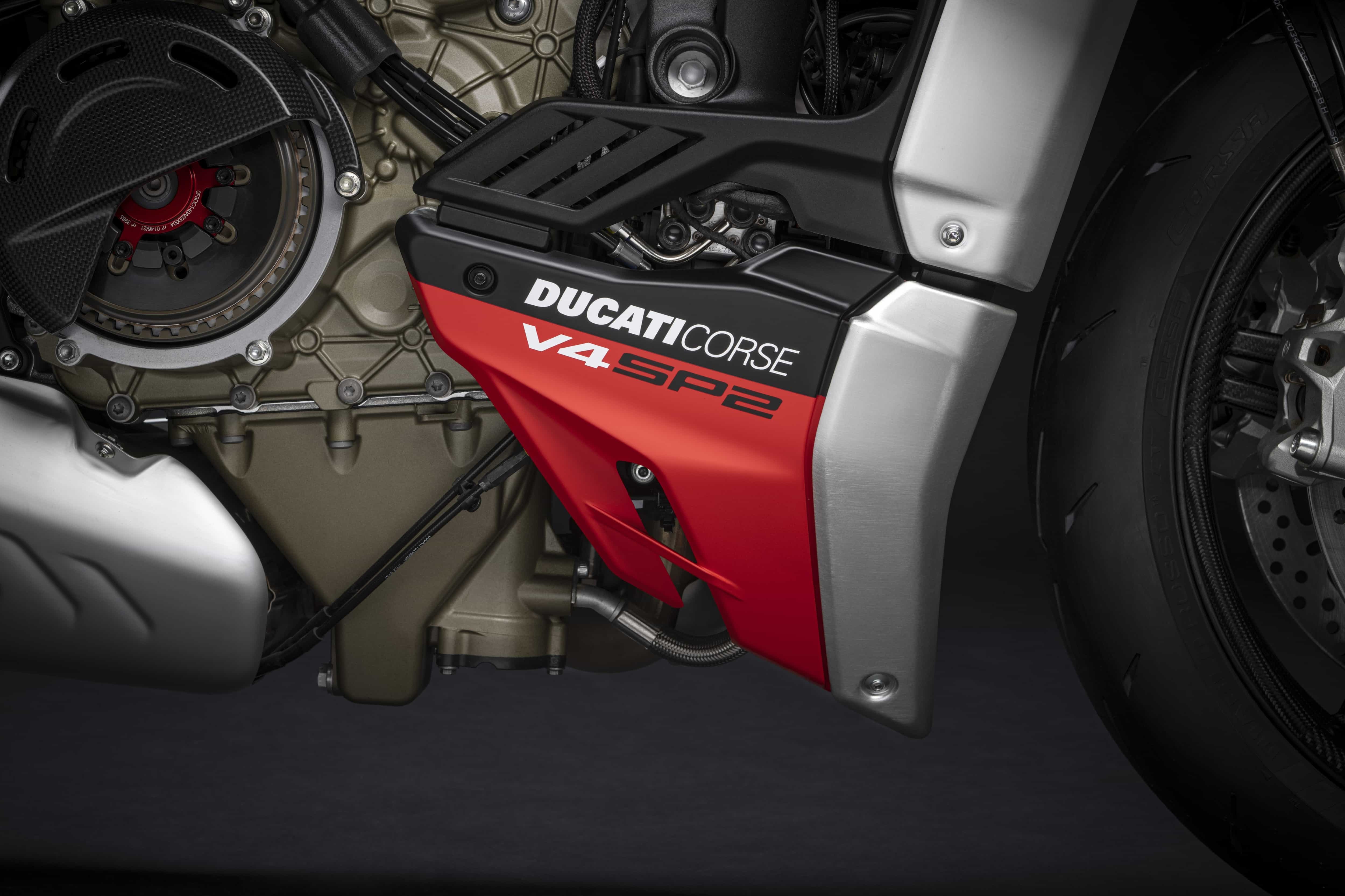 Ducati Streetfighter V4 2023: foto
