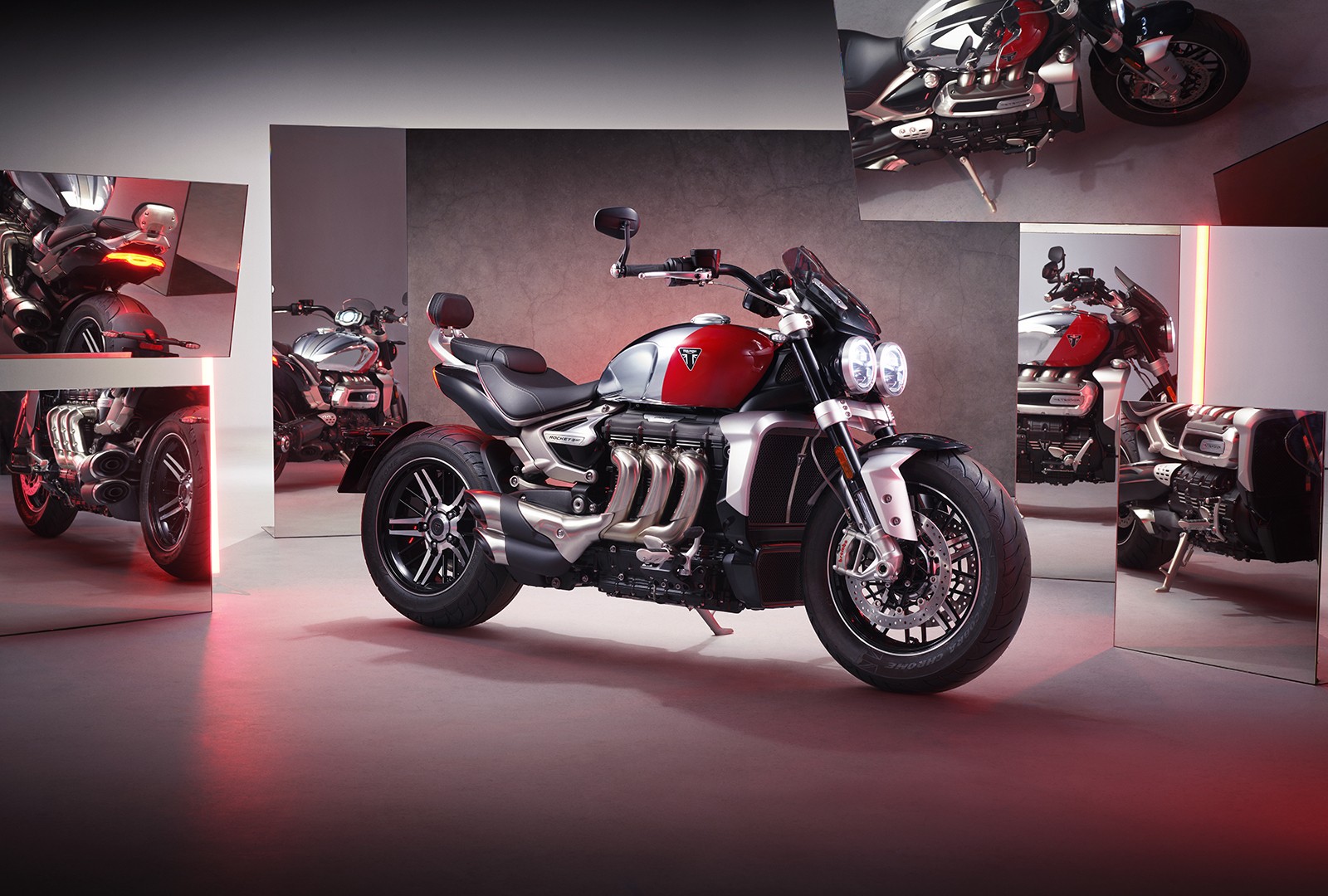 Triumph Chrome Edition: le foto