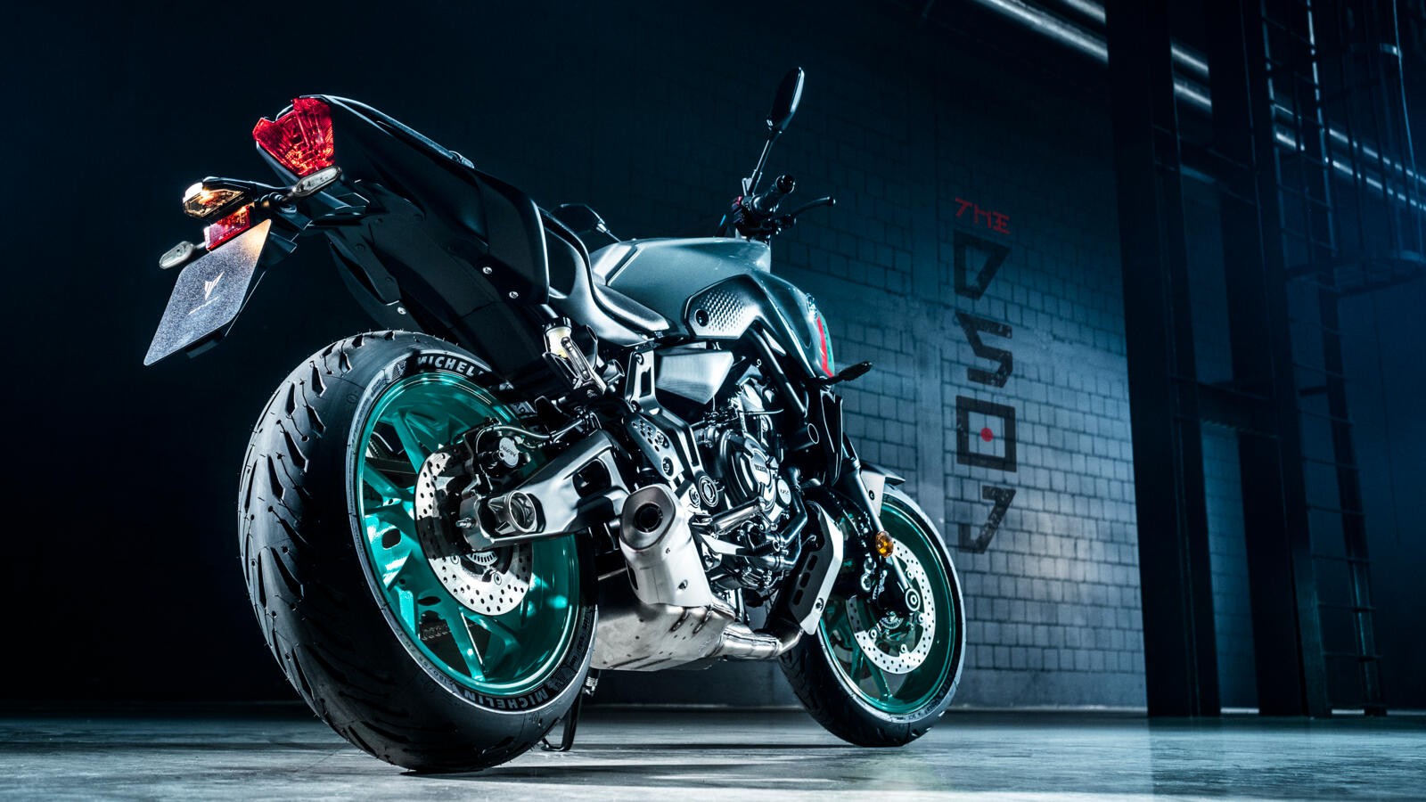 Yamaha MT-07 2023: le foto