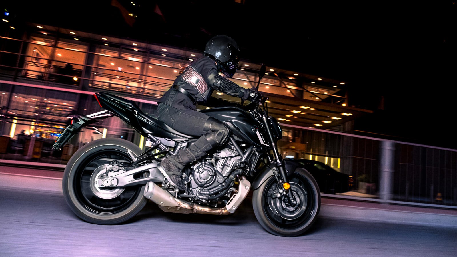 Yamaha MT-07 2023: le foto