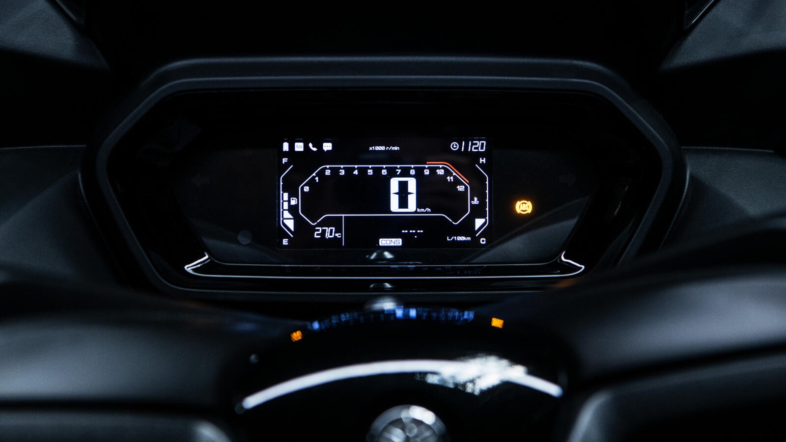 Yamaha XMax 300 Tech Max 2023: foto