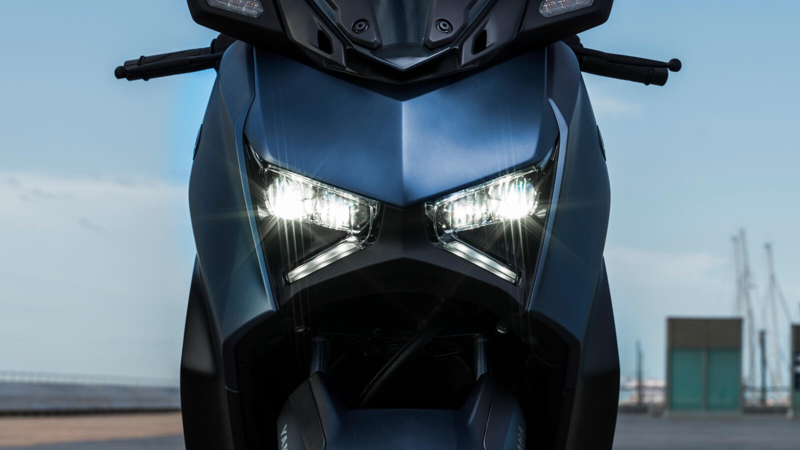 Yamaha XMax 300 Tech Max 2023: foto