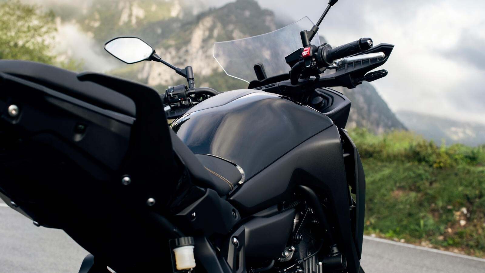 Yamaha Tracer 7 e Tracer 7 GT 2023: le foto