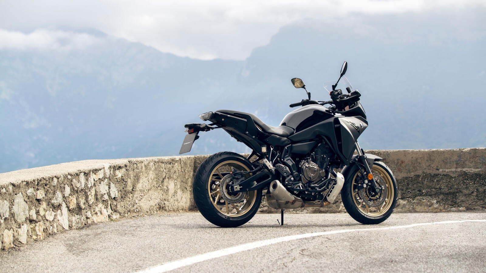Yamaha Tracer 7 e Tracer 7 GT 2023: le foto