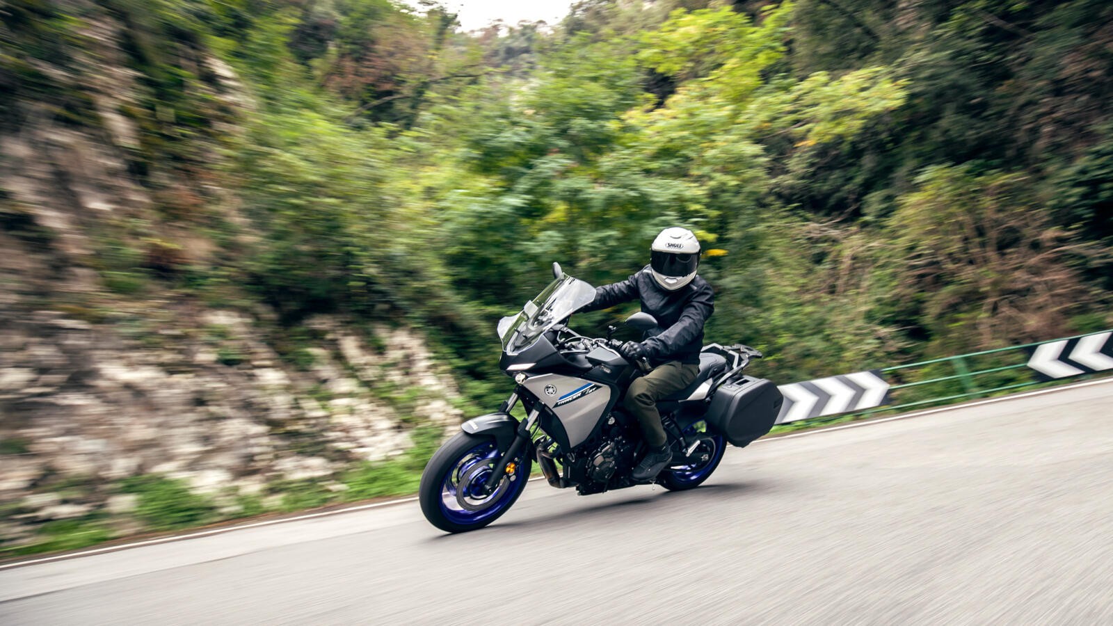 Yamaha Tracer 7 e Tracer 7 GT 2023: le foto