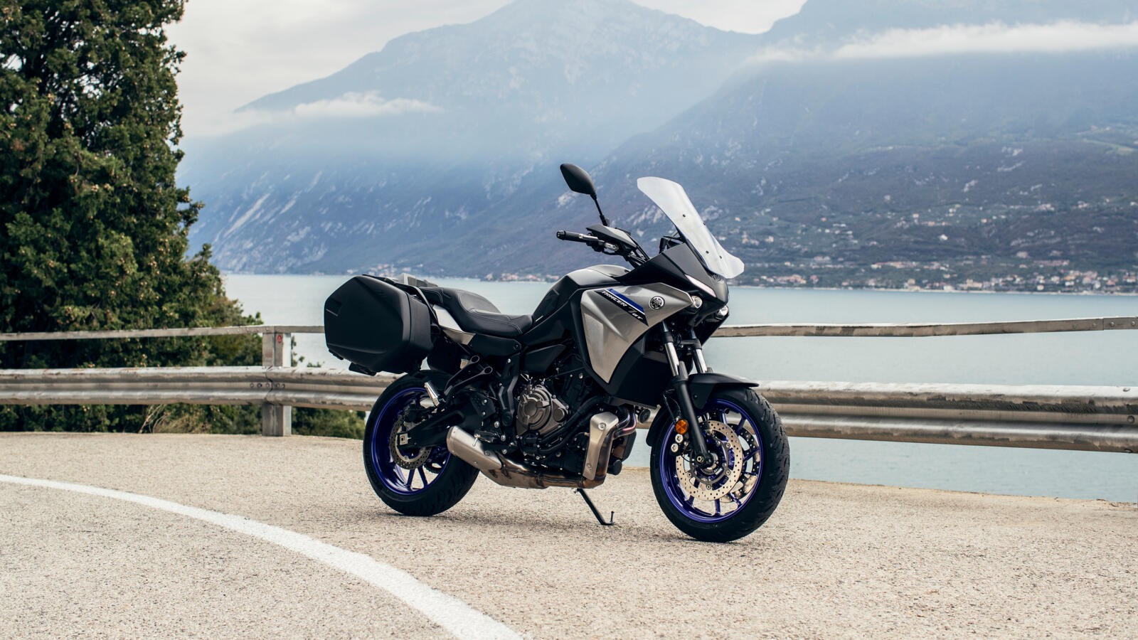 Yamaha Tracer 7 e Tracer 7 GT 2023: le foto