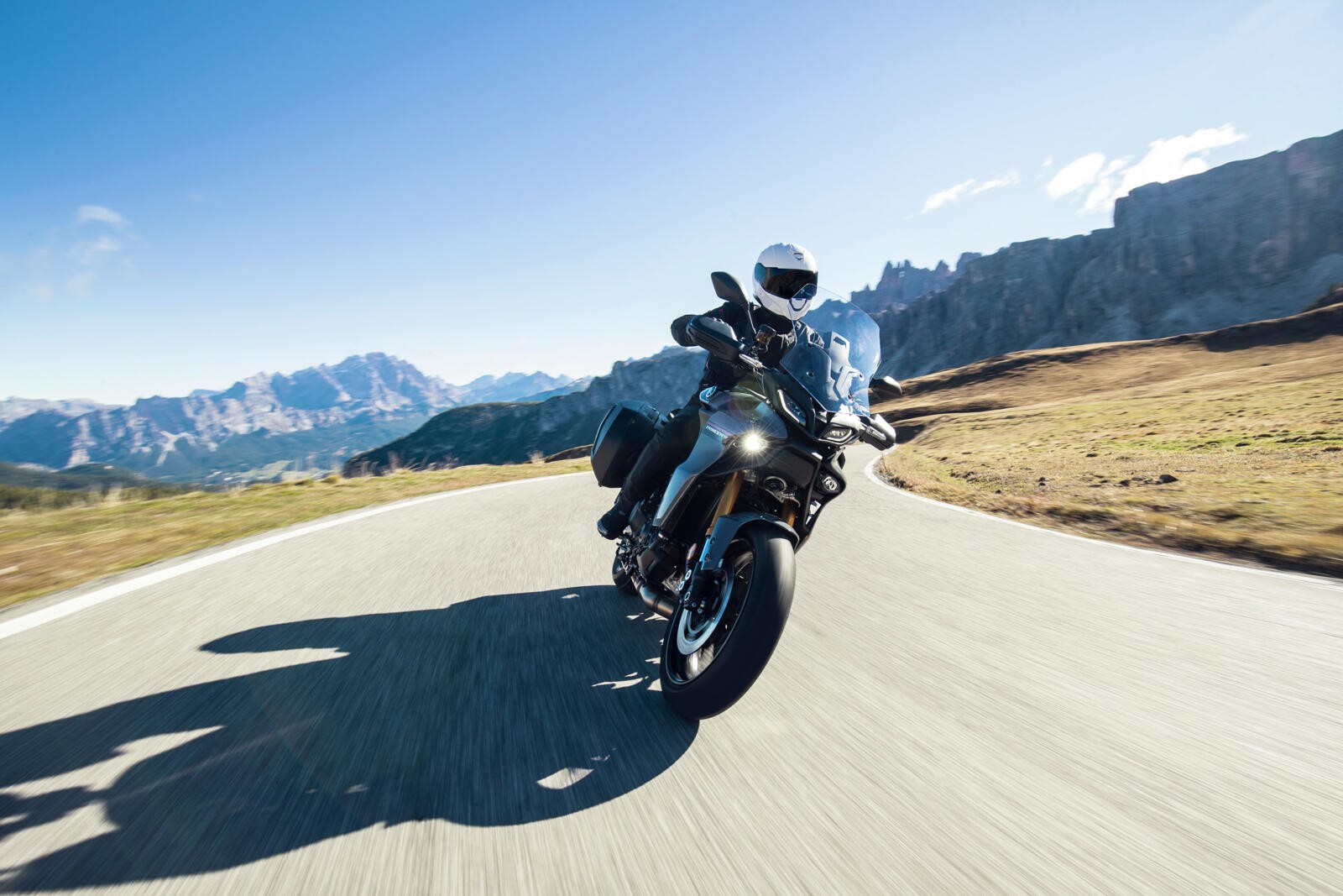 Yamaha Tracer 9 GT+: le foto