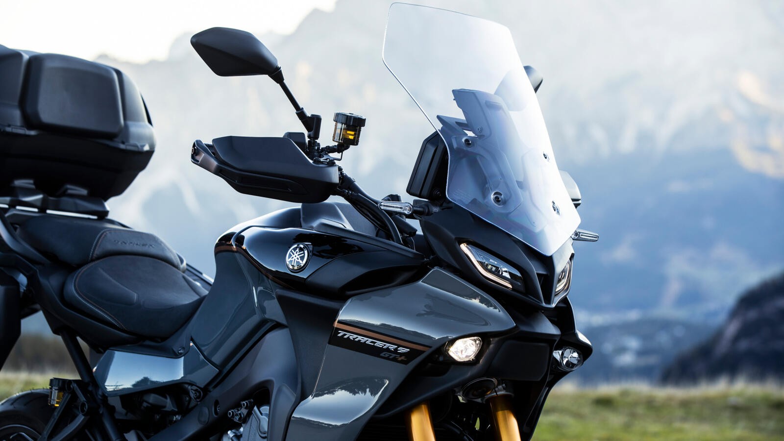 Yamaha Tracer 9 GT+: le foto