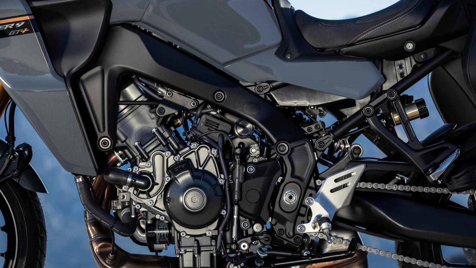 Yamaha Tracer 9 GT+: le foto