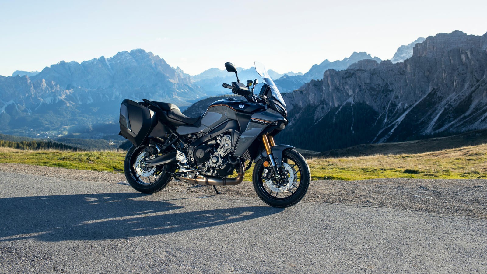 Yamaha Tracer 9 GT+: le foto