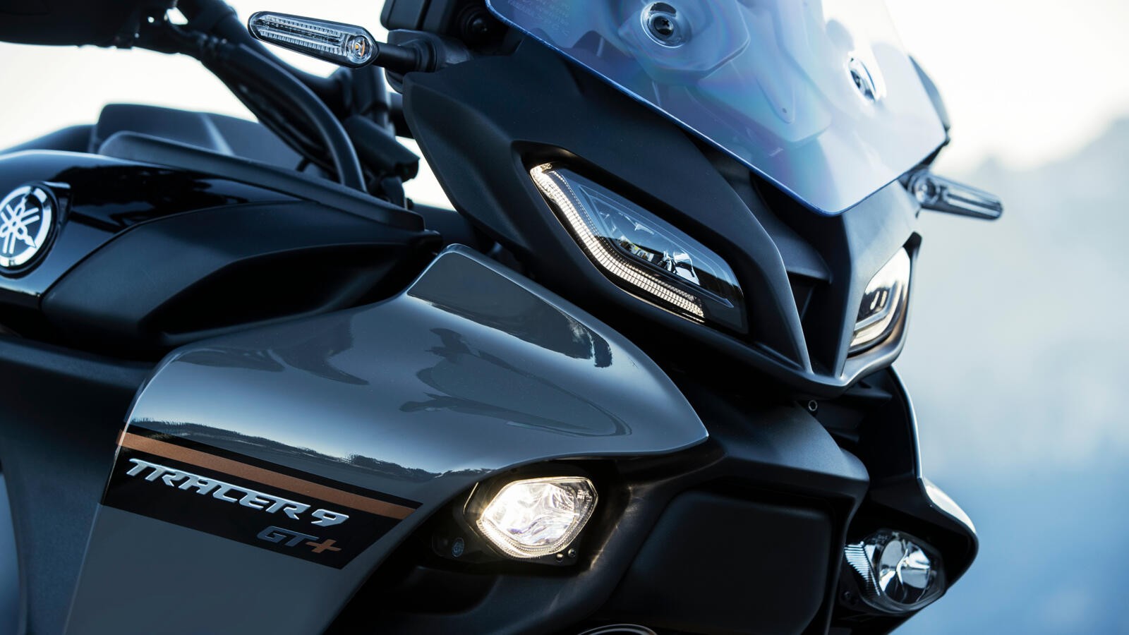 Yamaha Tracer 9 GT+: le foto