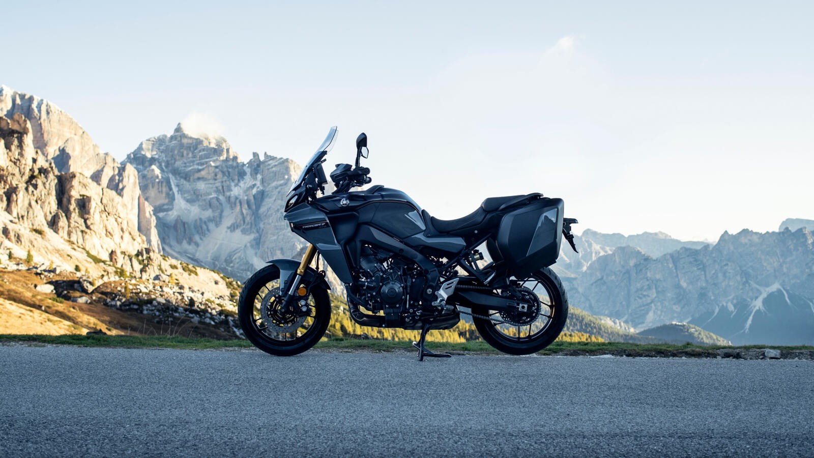 Yamaha Tracer 9 GT+: le foto