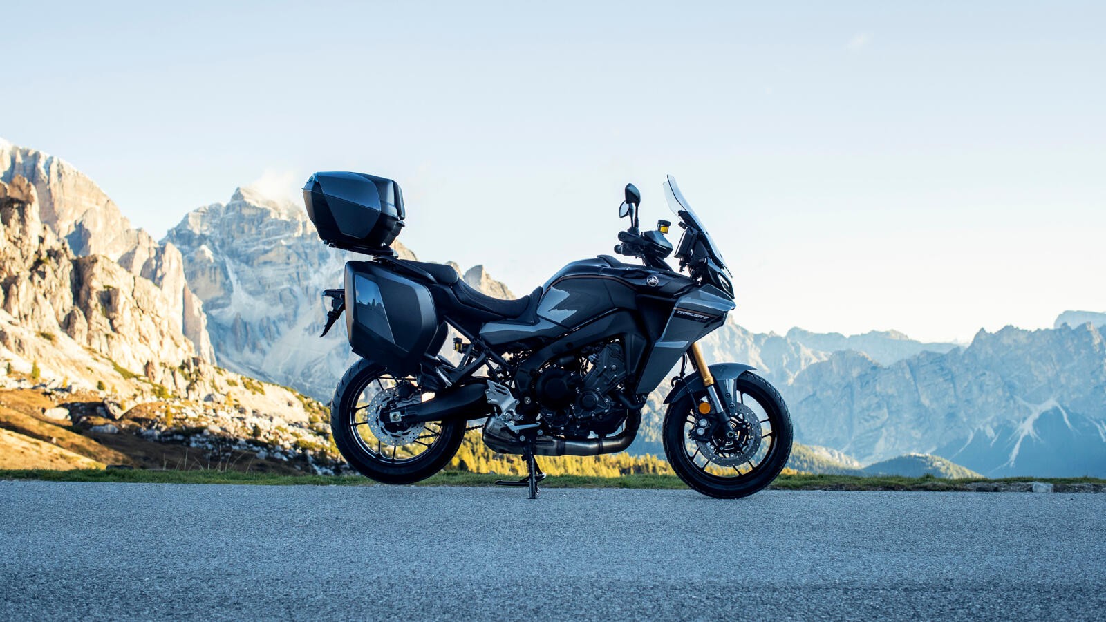 Yamaha Tracer 9 GT+: le foto