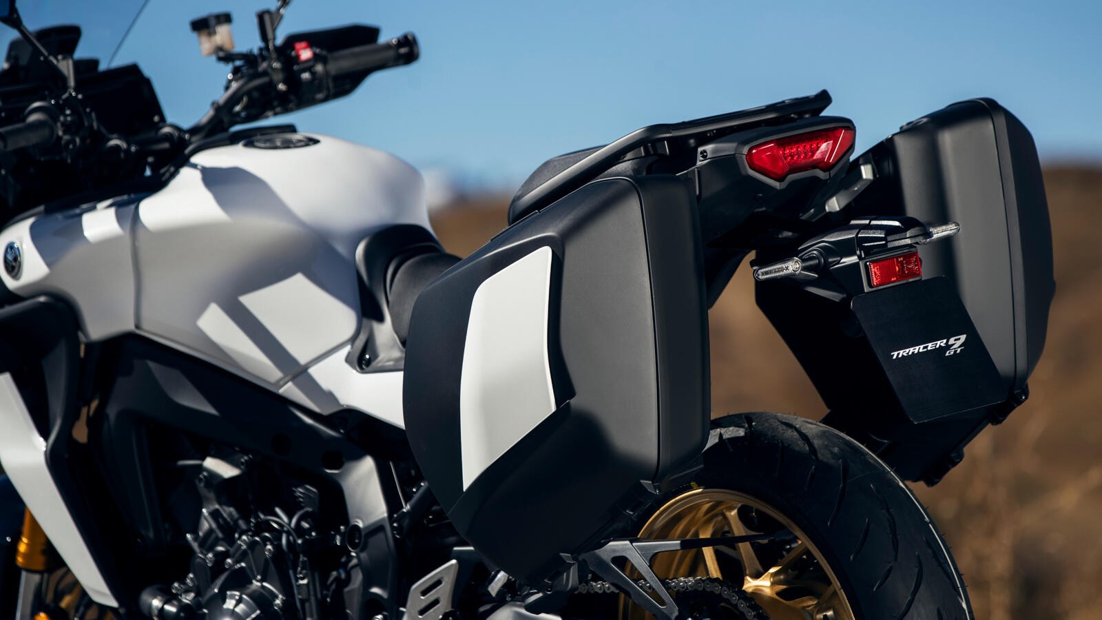 Yamaha Tracer 9 GT+: le foto