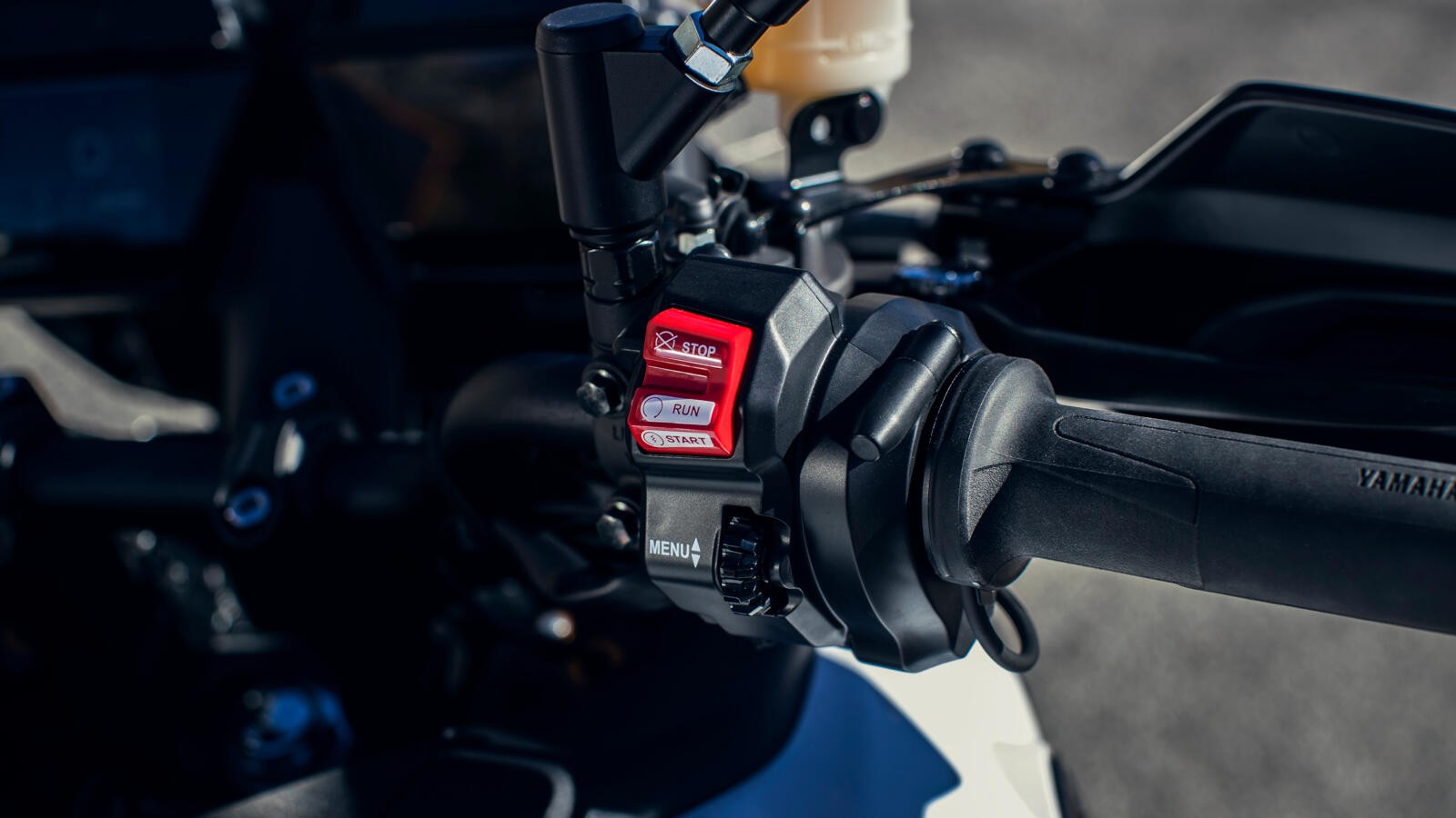 Yamaha Tracer 9 GT+: le foto