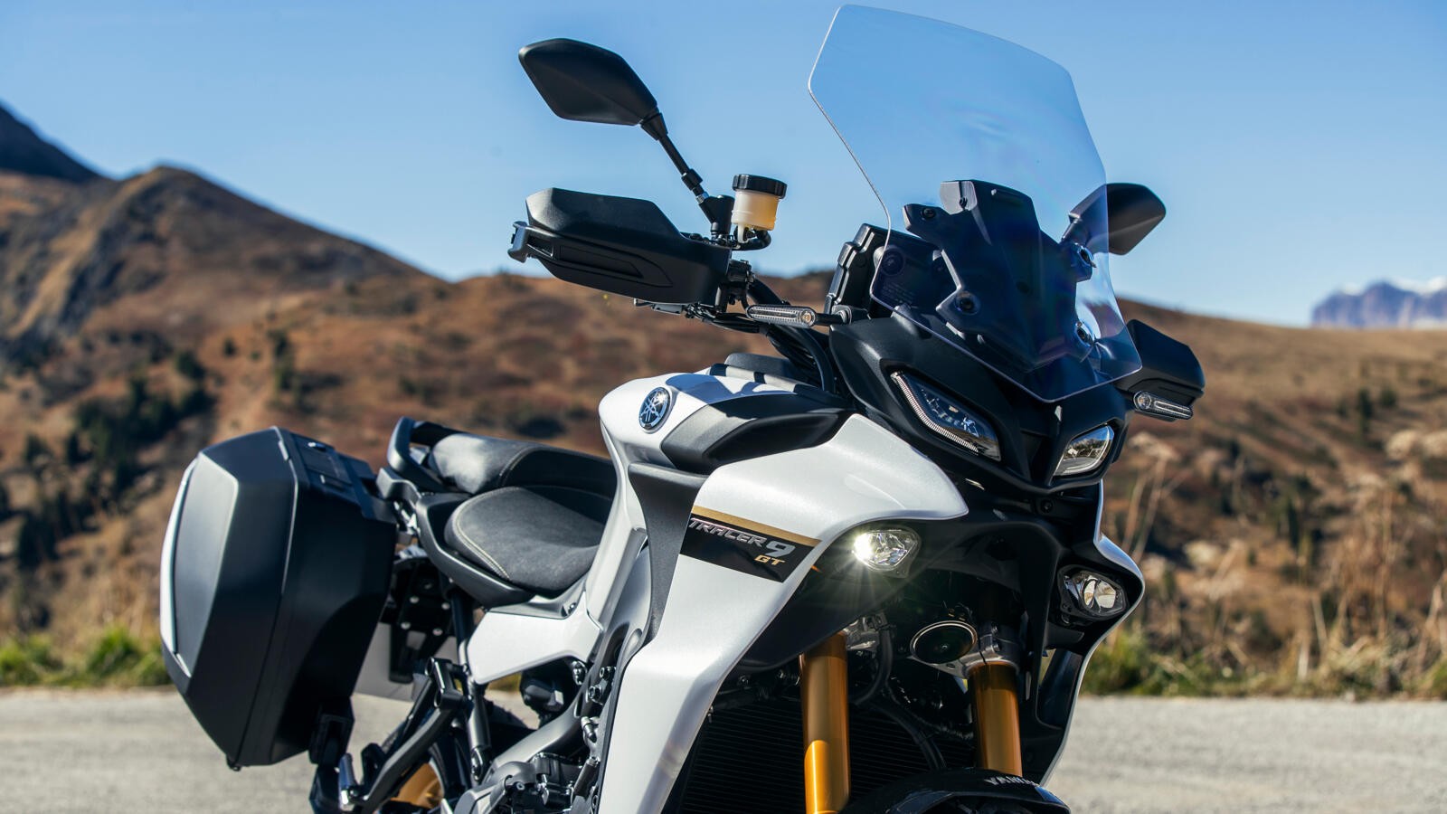Yamaha Tracer 9 GT+: le foto