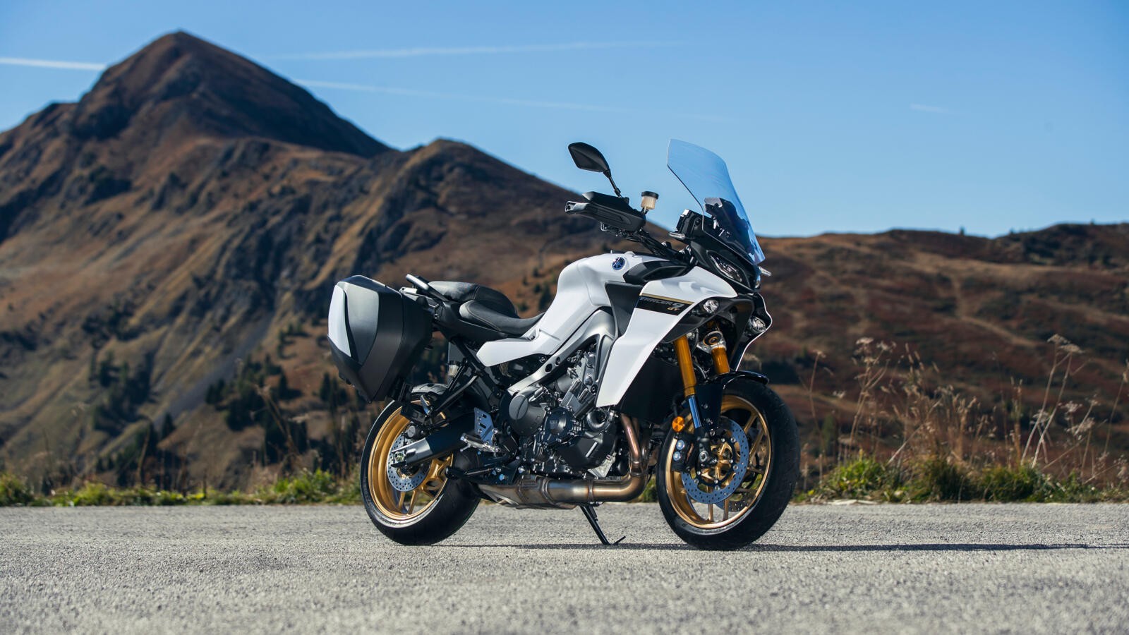 Yamaha Tracer 9 GT+: le foto