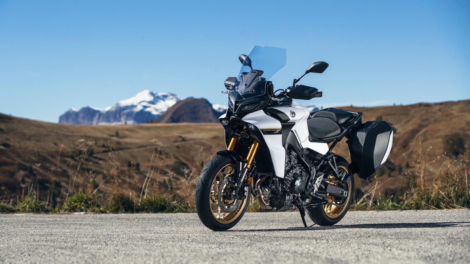 Yamaha Tracer 9 GT+: le foto