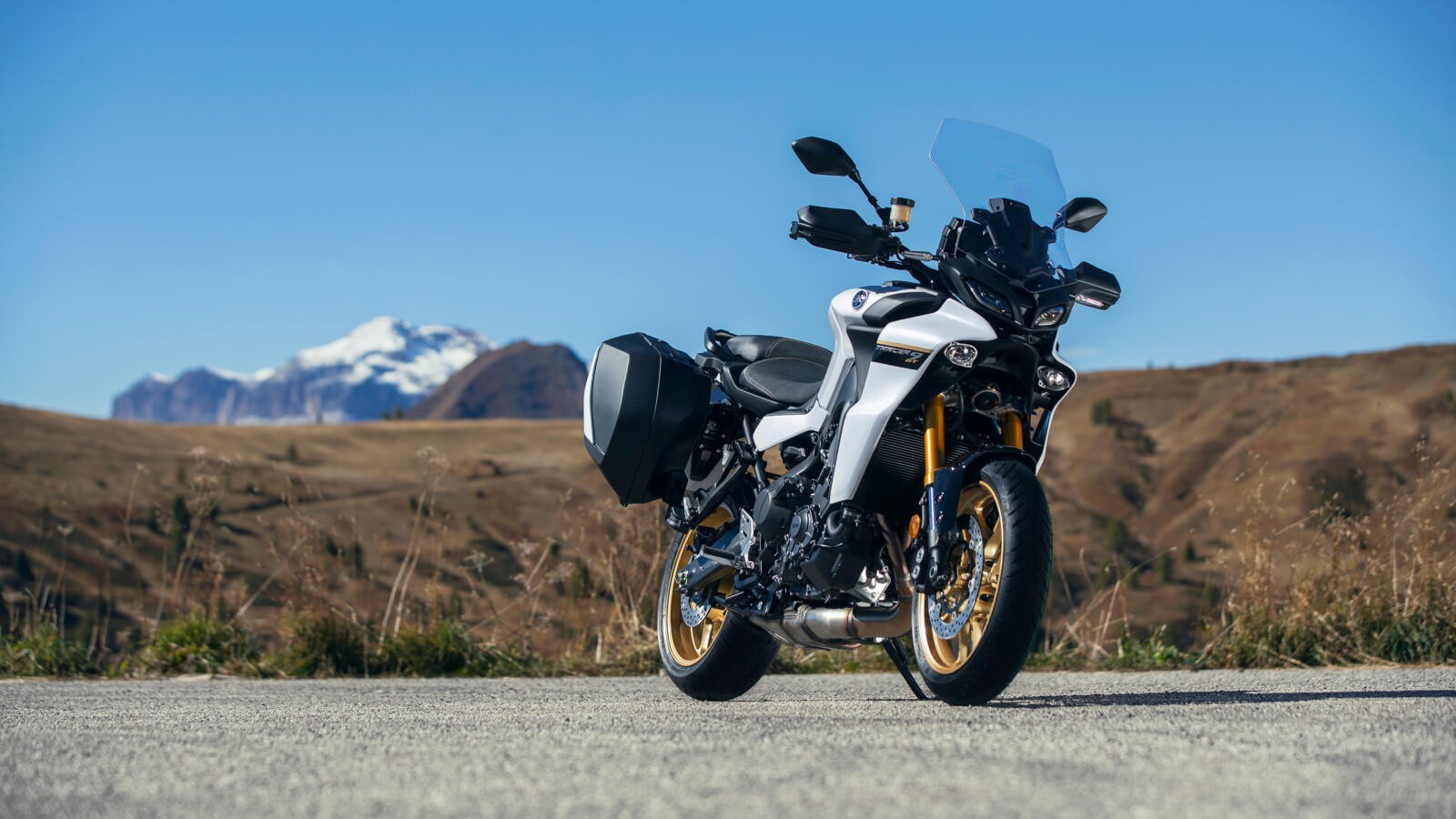 Yamaha Tracer 9 GT+: le foto