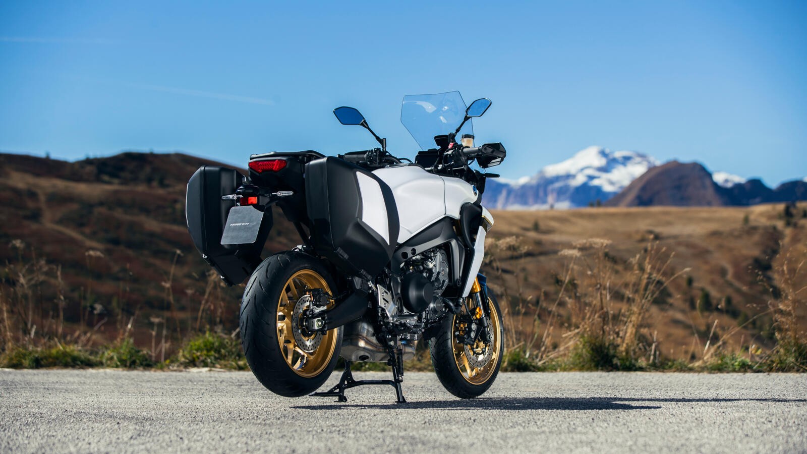 Yamaha Tracer 9 GT+: le foto