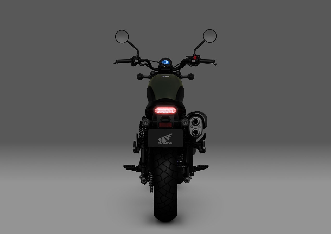 Honda CL500, la scrambler media