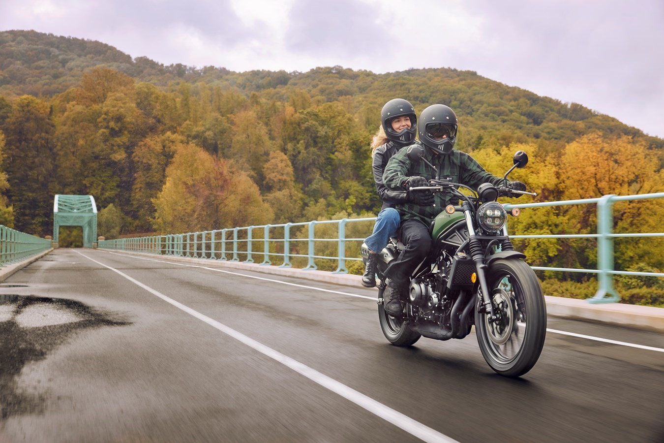 Honda CL500, la scrambler media