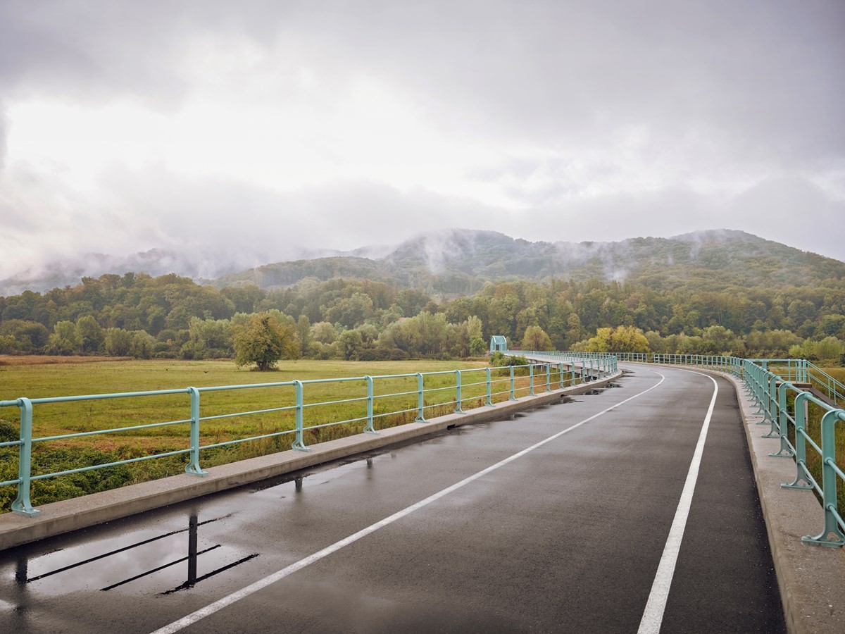 Honda CL500, la scrambler media