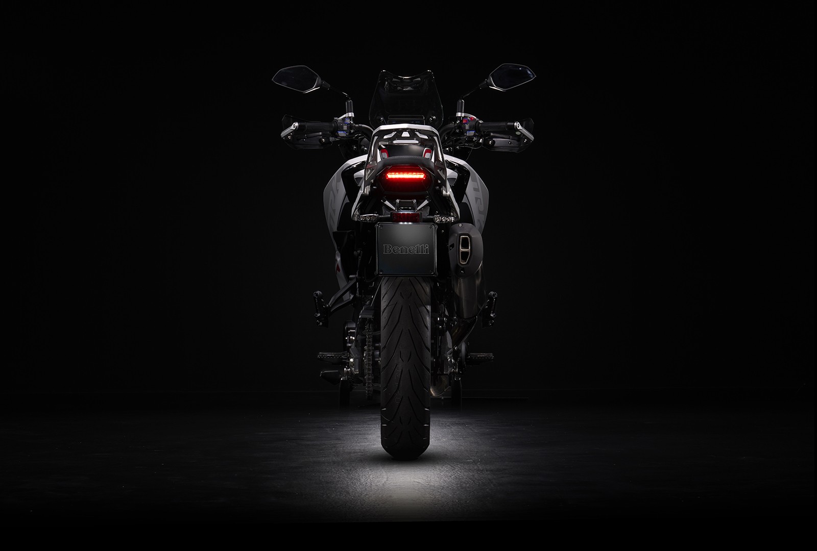 Benelli TRK 702 e 702 X: le foto