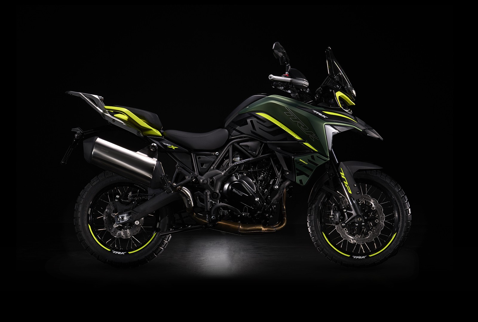 Benelli TRK 702 e 702 X: le foto