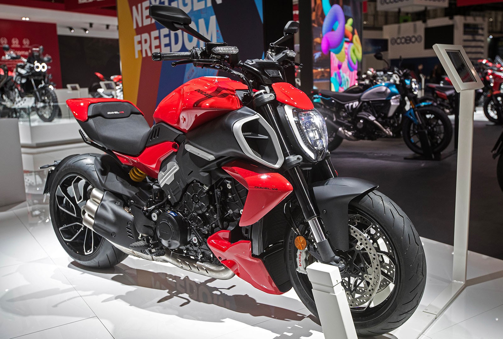 Ducati, la Diavel V4 è la più bella di EICMA 2022 Motoblog