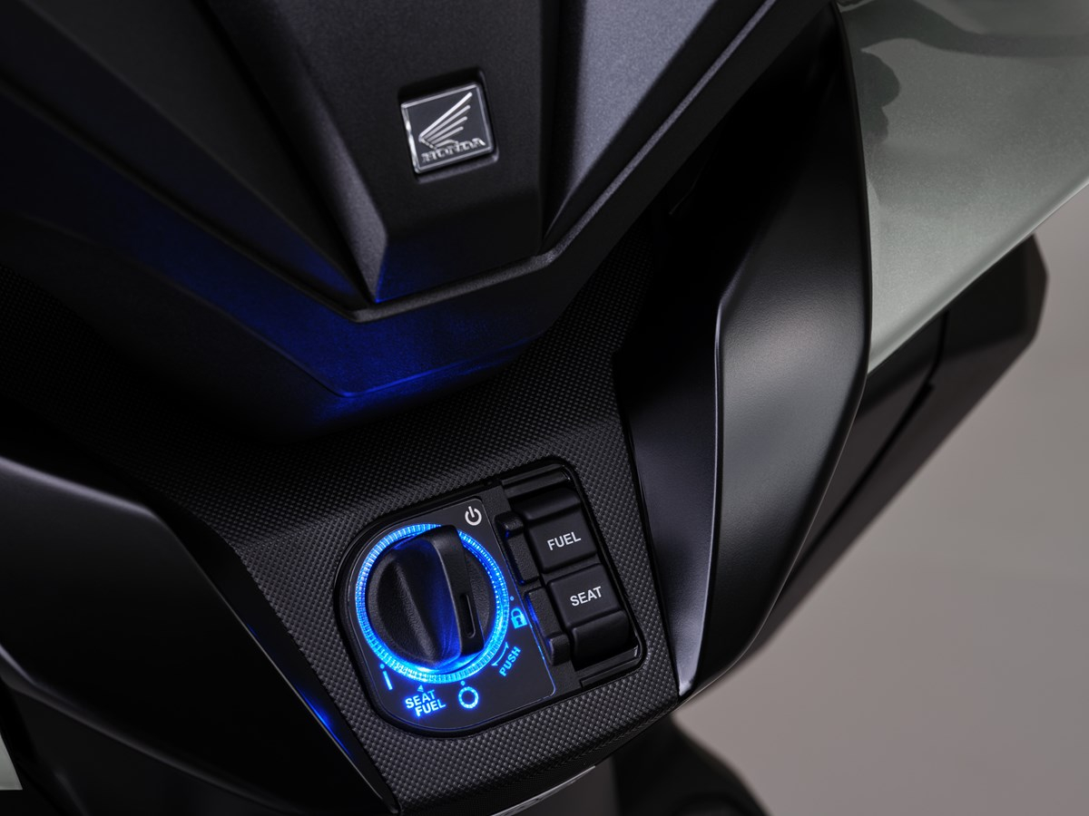Honda Forza 125 2023: foto